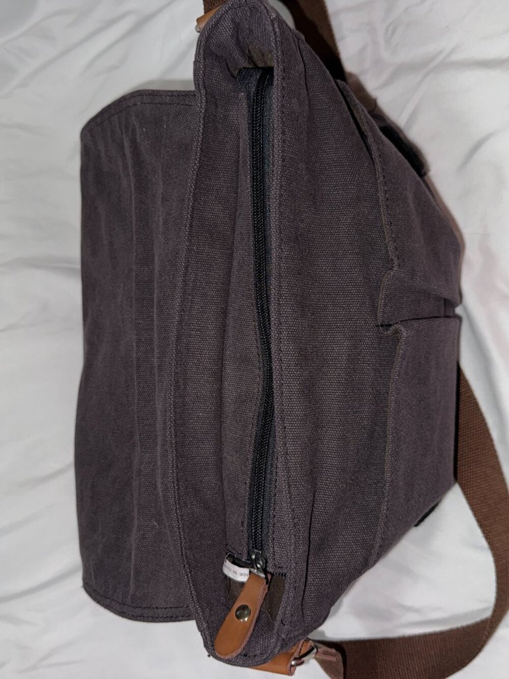 Augur Canvas Messenger Bag - Picture 4 of 7